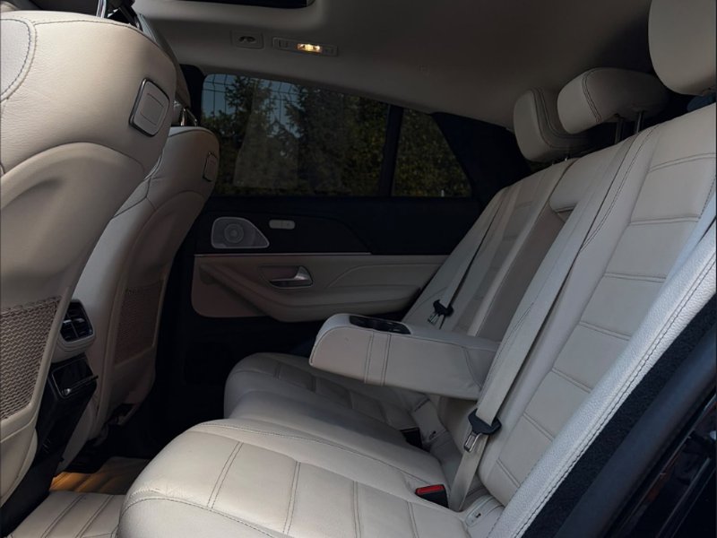 Mercedes-Benz GLE 400 d 4MATIC Coupé — складені задні сидіння