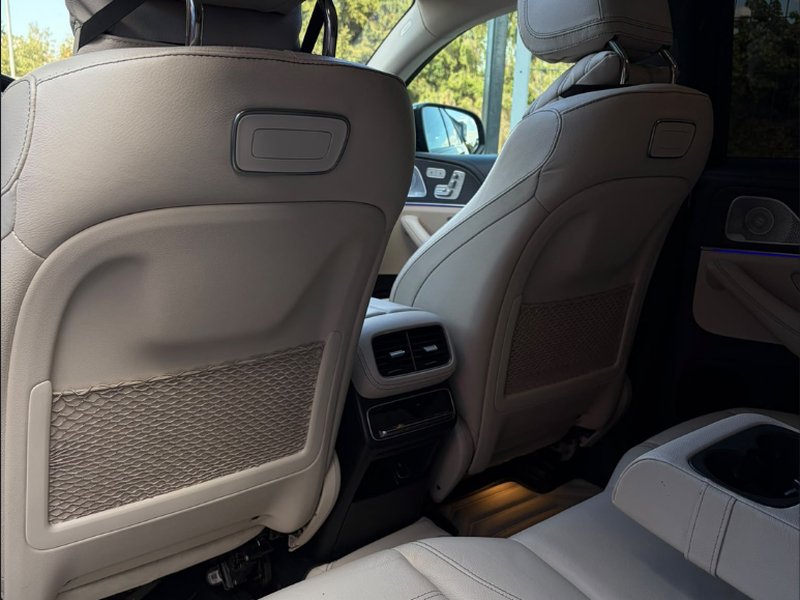 Mercedes-Benz GLE 400 d 4MATIC Coupé — задні сидіння