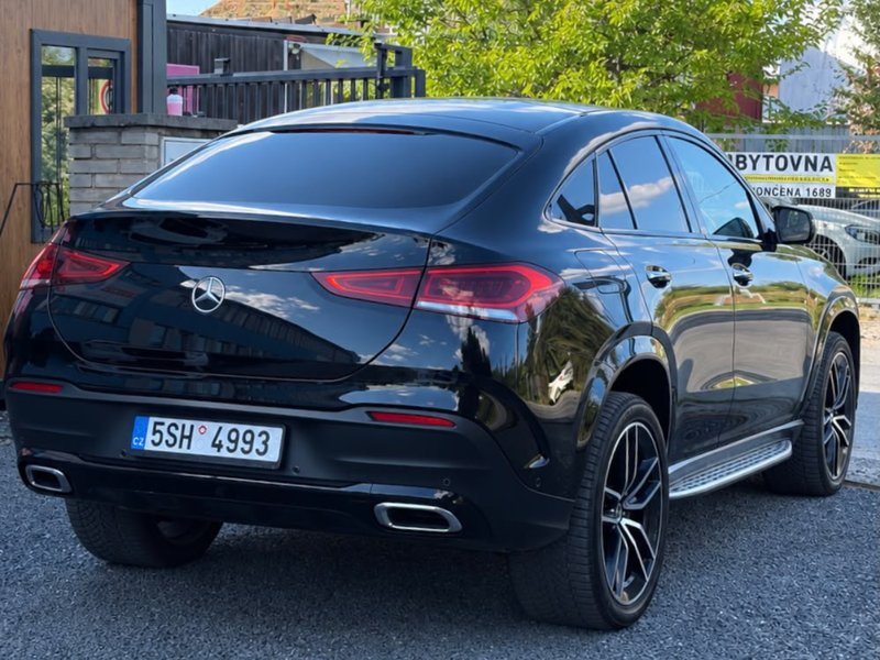 Mercedes-Benz GLE 400 d 4MATIC Coupé — екстер'єр ззаду зліва